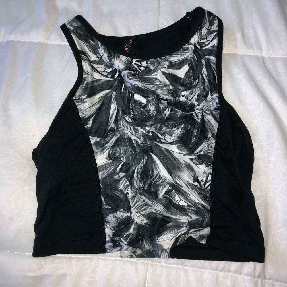 Sports bra/ crop top